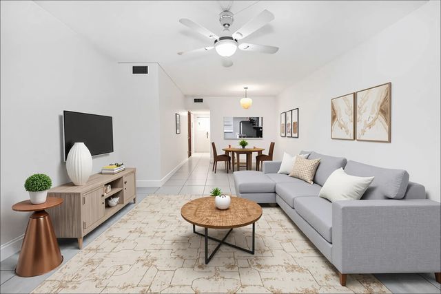 15813 W Waterside Circle 206, Sunrise, FL 33326