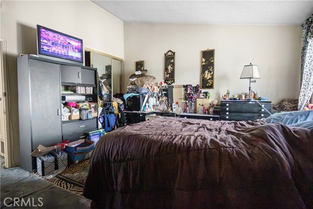 9024 Willis, Panorama City (los Angeles), CA 91402