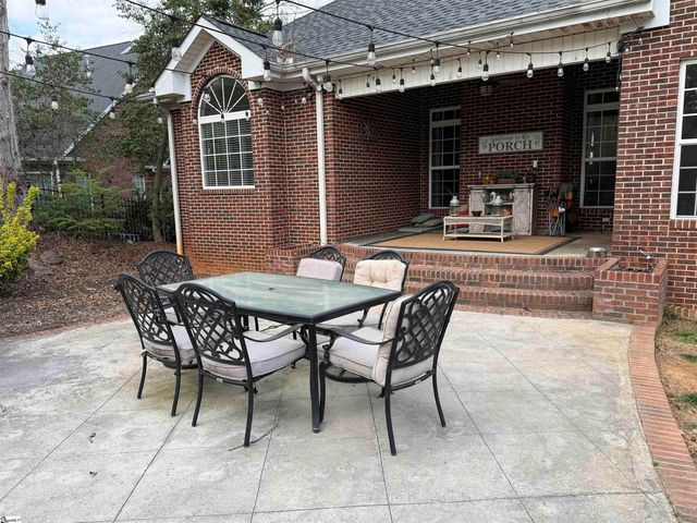 106 Legends Way, Simpsonville, SC 29681