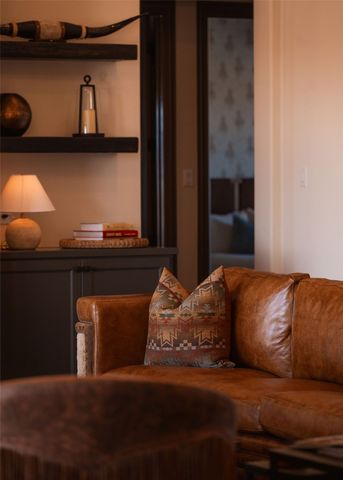 553 Royal Santana Run, Weatherford, TX 76087