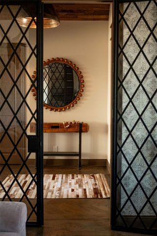 553 Royal Santana Run, Weatherford, TX 76087