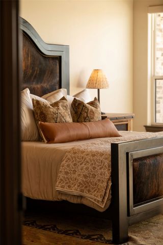 553 Royal Santana Run, Weatherford, TX 76087