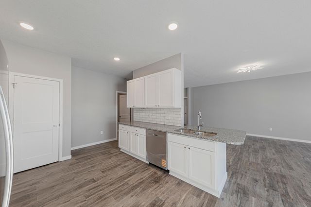 2702 Park Avenue NW, Faribault, MN 55021