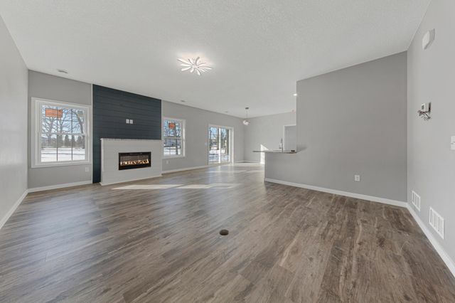 2702 Park Avenue NW, Faribault, MN 55021