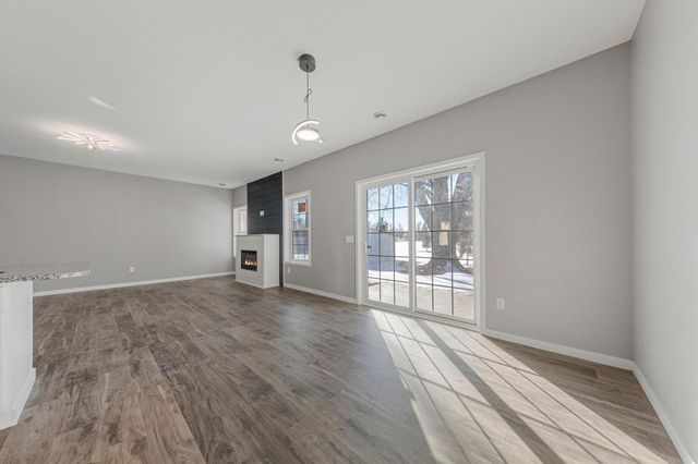 2702 Park Avenue NW, Faribault, MN 55021