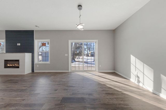 2702 Park Avenue NW, Faribault, MN 55021