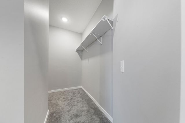 2702 Park Avenue NW, Faribault, MN 55021