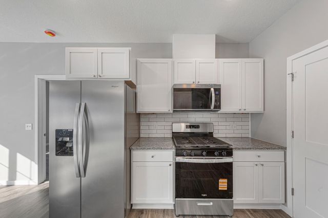 2702 Park Avenue NW, Faribault, MN 55021