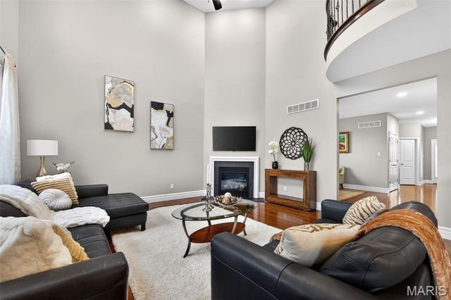 468 Maple Rise Path, Chesterfield, MO 63005