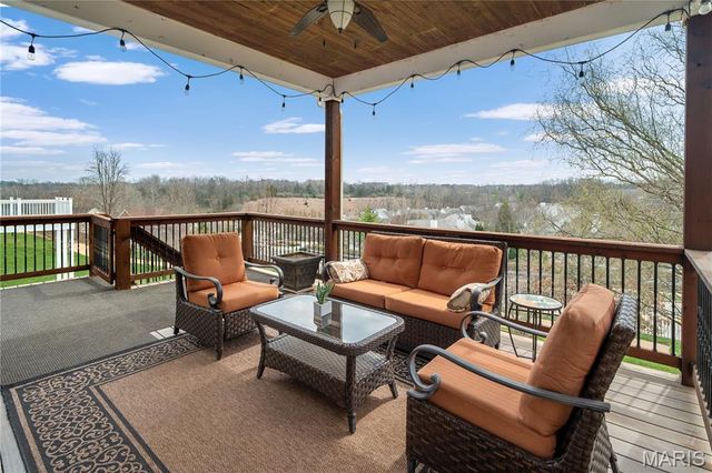 468 Maple Rise Path, Chesterfield, MO 63005