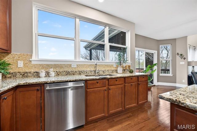 468 Maple Rise Path, Chesterfield, MO 63005