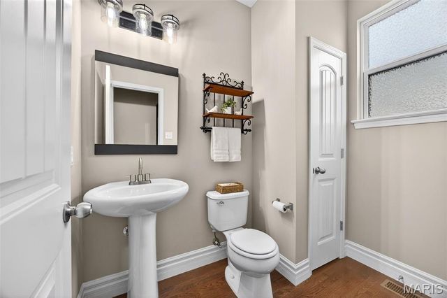 468 Maple Rise Path, Chesterfield, MO 63005