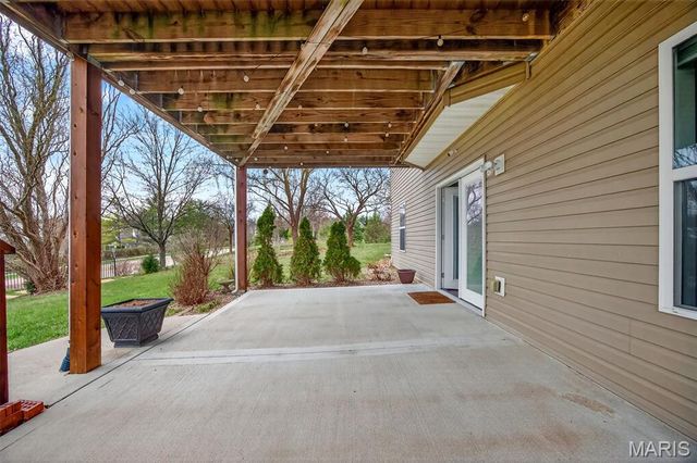 468 Maple Rise Path, Chesterfield, MO 63005