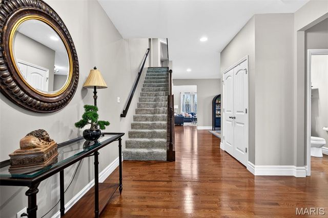 468 Maple Rise Path, Chesterfield, MO 63005