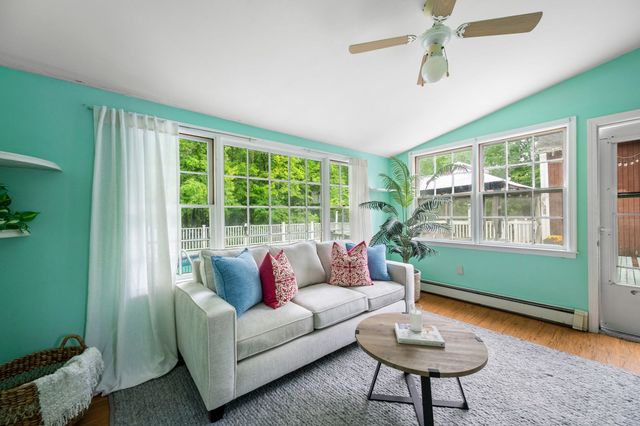 637 Union Street, Rockland, MA 02370