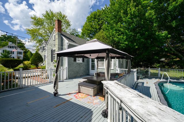 637 Union Street, Rockland, MA 02370