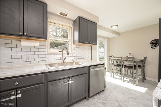 28886 Hazel Avenue, Wickliffe, OH 44092