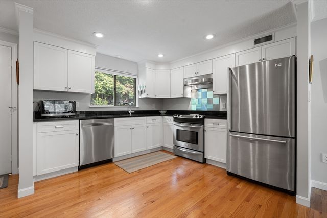 282 Mount Auburn 282, Watertown, MA 02472