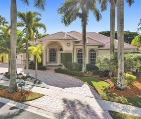 2501 Poinciana Drive, Weston, FL 33327