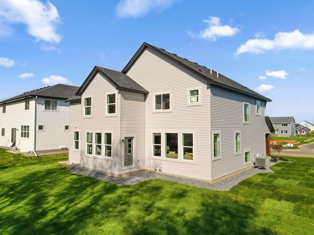 7698 22nd Avenue E, Shakopee, MN 55379