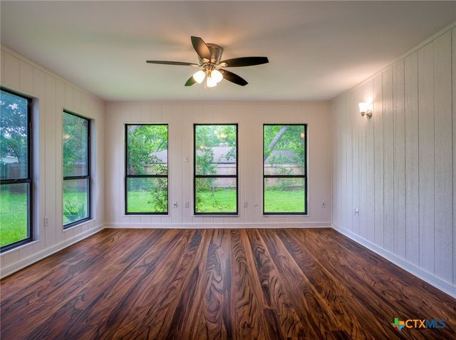 303 Stewart Street, Marble Falls, TX 78654