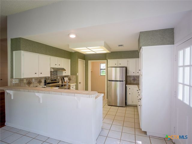303 Stewart Street, Marble Falls, TX 78654