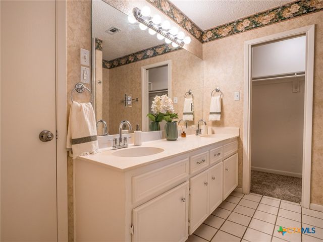303 Stewart Street, Marble Falls, TX 78654