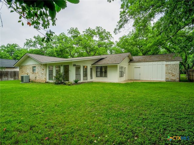 303 Stewart Street, Marble Falls, TX 78654