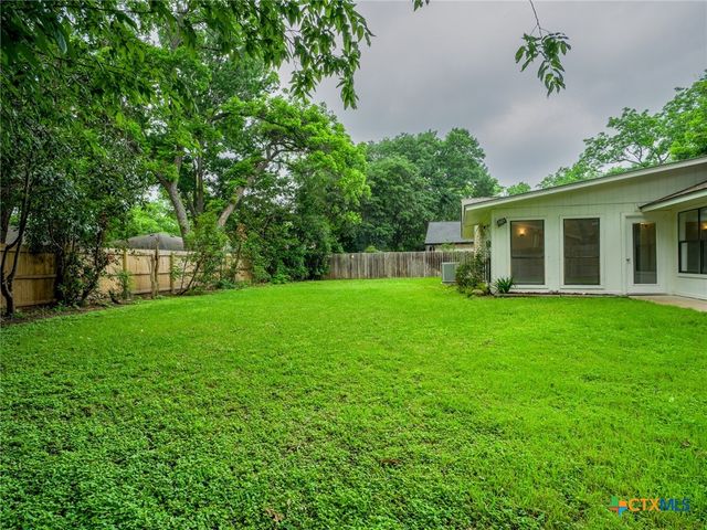 303 Stewart Street, Marble Falls, TX 78654