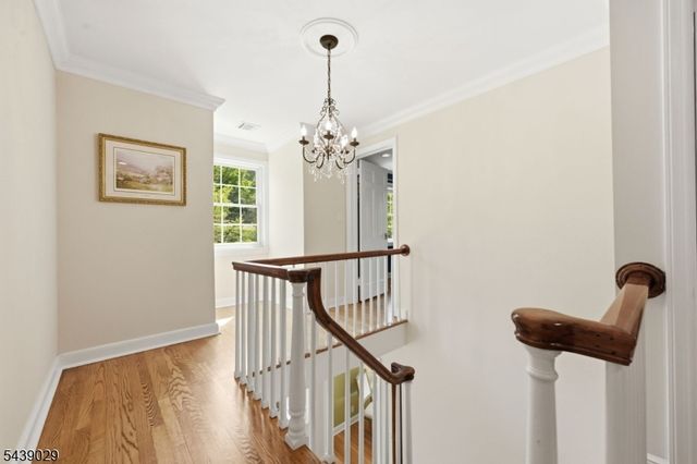 62 Fells Rd, Verona Twp., NJ 07044