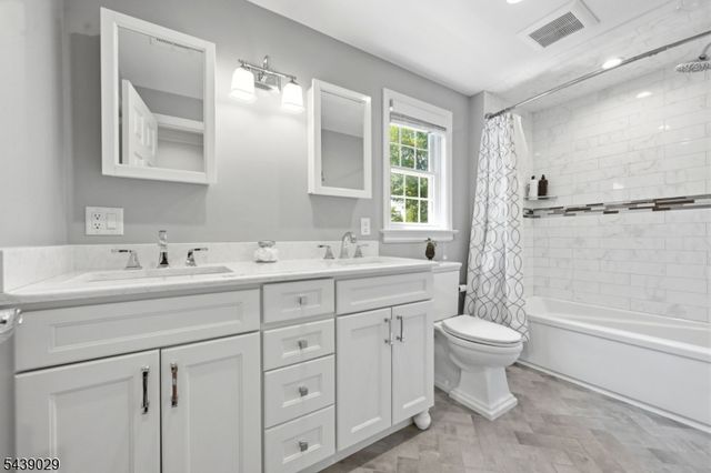 62 Fells Rd, Verona Twp., NJ 07044
