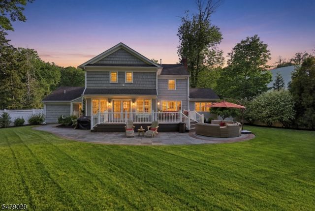 62 Fells Rd, Verona Twp., NJ 07044