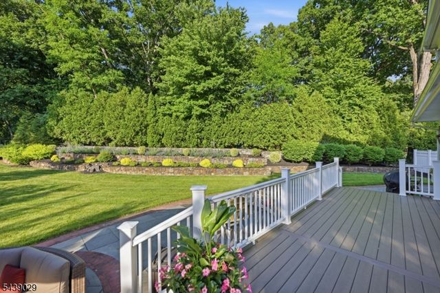 62 Fells Rd, Verona Twp., NJ 07044