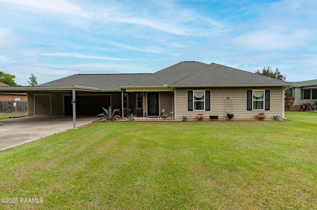 1066 Vieux Jacquet Road, Broussard, LA 70518