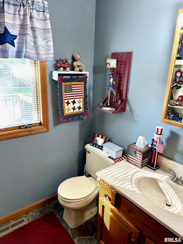 307 Westwinds Drive, Jacksonville, IL 62650