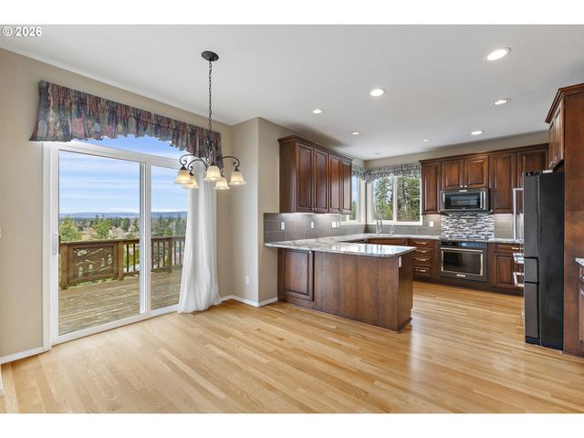 16490 Sw TAFT Ct, Beaverton, OR 97007