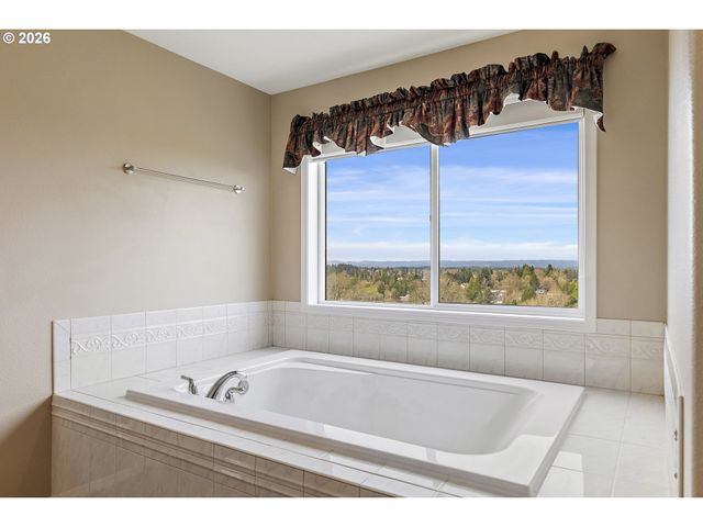 16490 Sw TAFT Ct, Beaverton, OR 97007