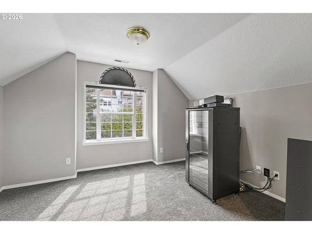 16490 Sw TAFT Ct, Beaverton, OR 97007