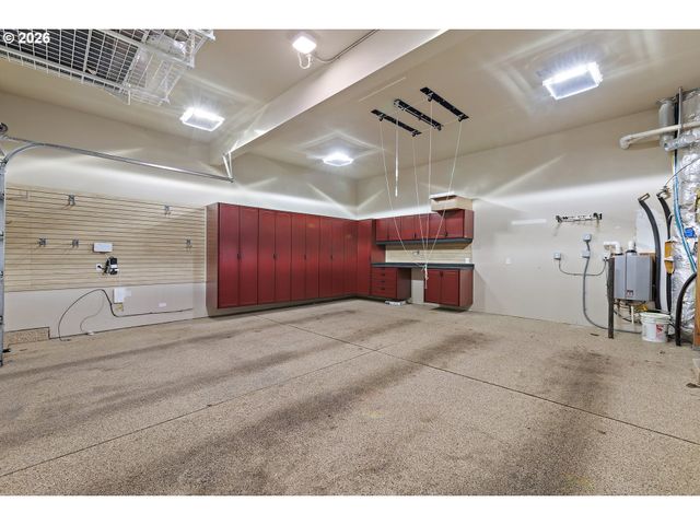 16490 Sw TAFT Ct, Beaverton, OR 97007