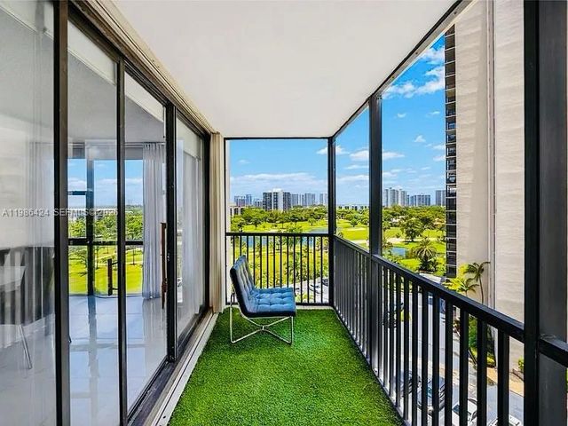 20301 W Country Club Drive 1023, Aventura, FL 33180
