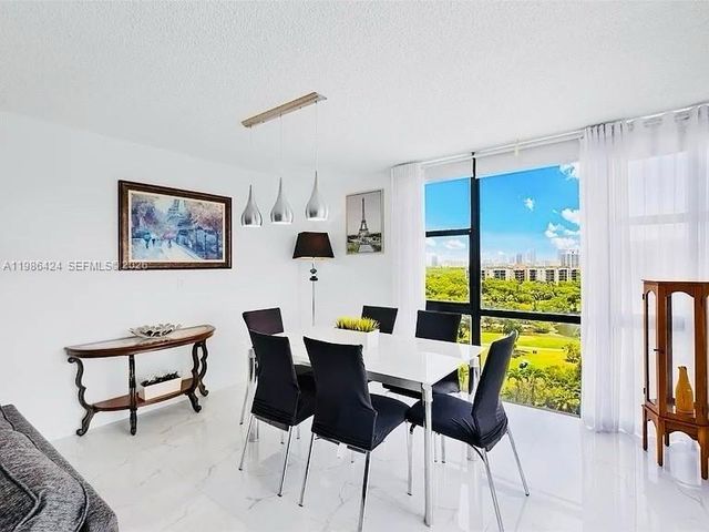 20301 W Country Club Drive 1023, Aventura, FL 33180