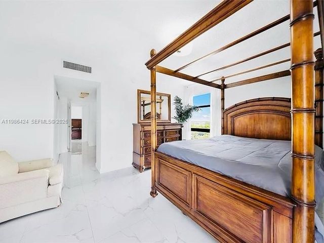 20301 W Country Club Drive 1023, Aventura, FL 33180