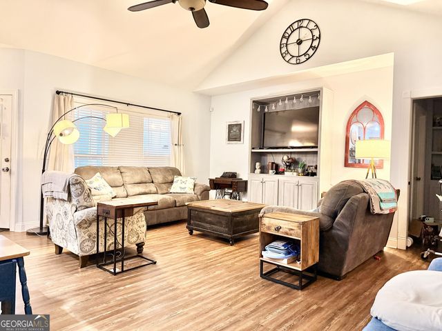 1142 Mulberry Place, Dudley, GA 31022