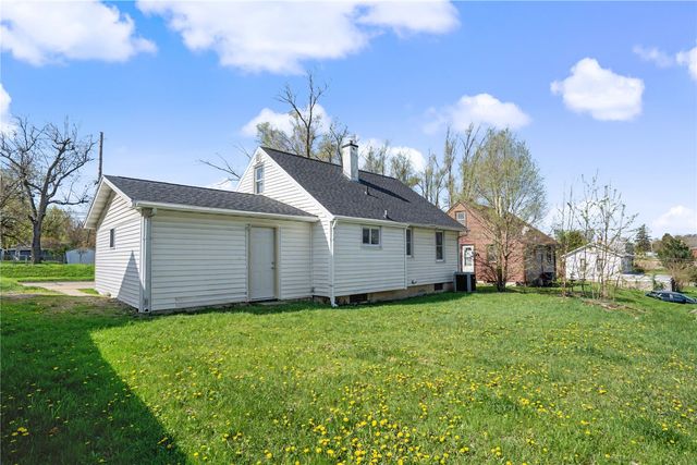 360 Wilson Avenue SW, Cedar Rapids, IA 52404