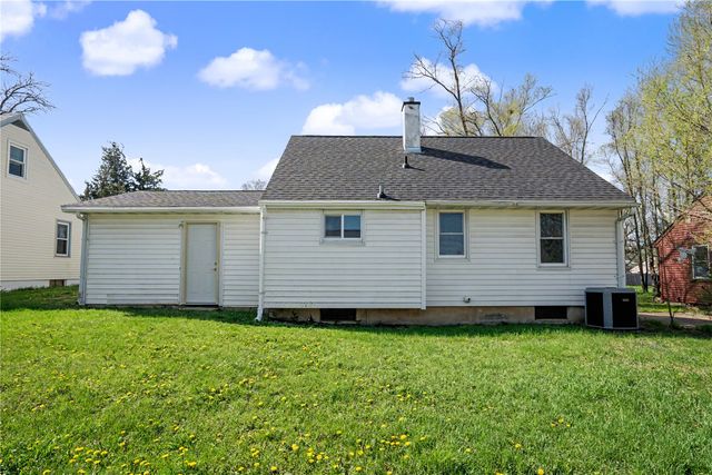 360 Wilson Avenue SW, Cedar Rapids, IA 52404