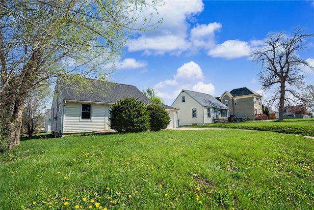 360 Wilson Avenue SW, Cedar Rapids, IA 52404