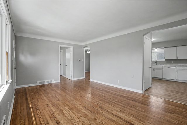 360 Wilson Avenue SW, Cedar Rapids, IA 52404