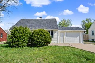 360 Wilson Avenue SW, Cedar Rapids, IA 52404