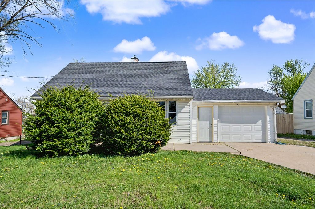 360 Wilson Avenue SW, Cedar Rapids, IA 52404