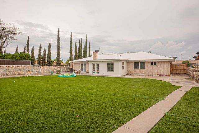 10617 CANDLEWOOD Avenue, El Paso, TX 79935